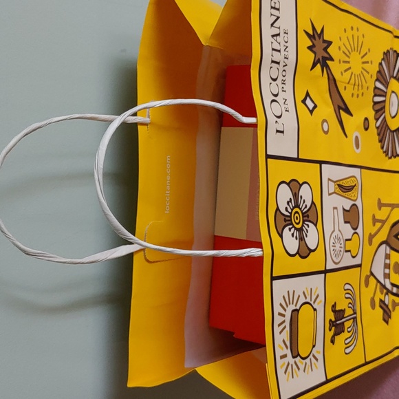 🎉HP🎉New L'occitane Cherry Blossom Trio - Picture 6 of 6